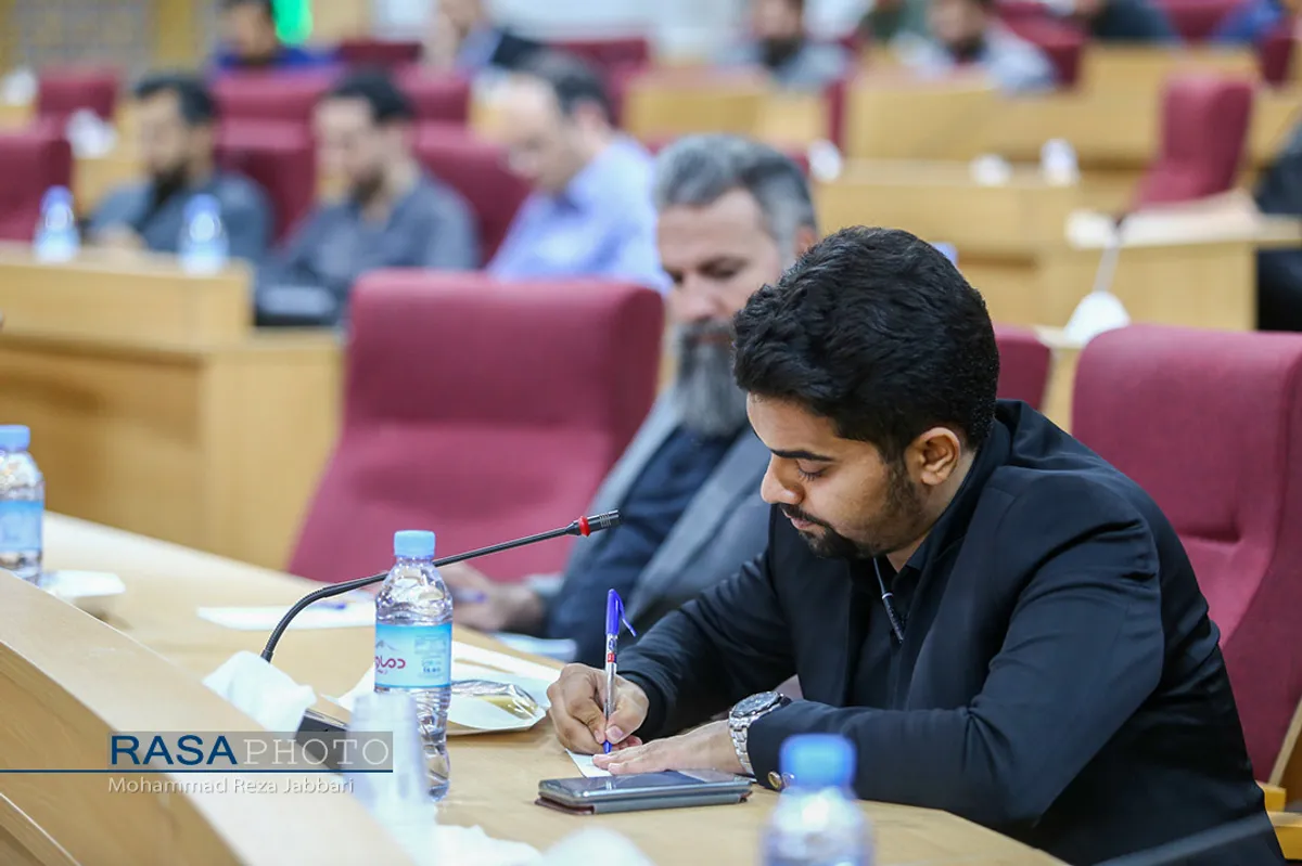 نشست خبری شاهچراغی استاندار قم