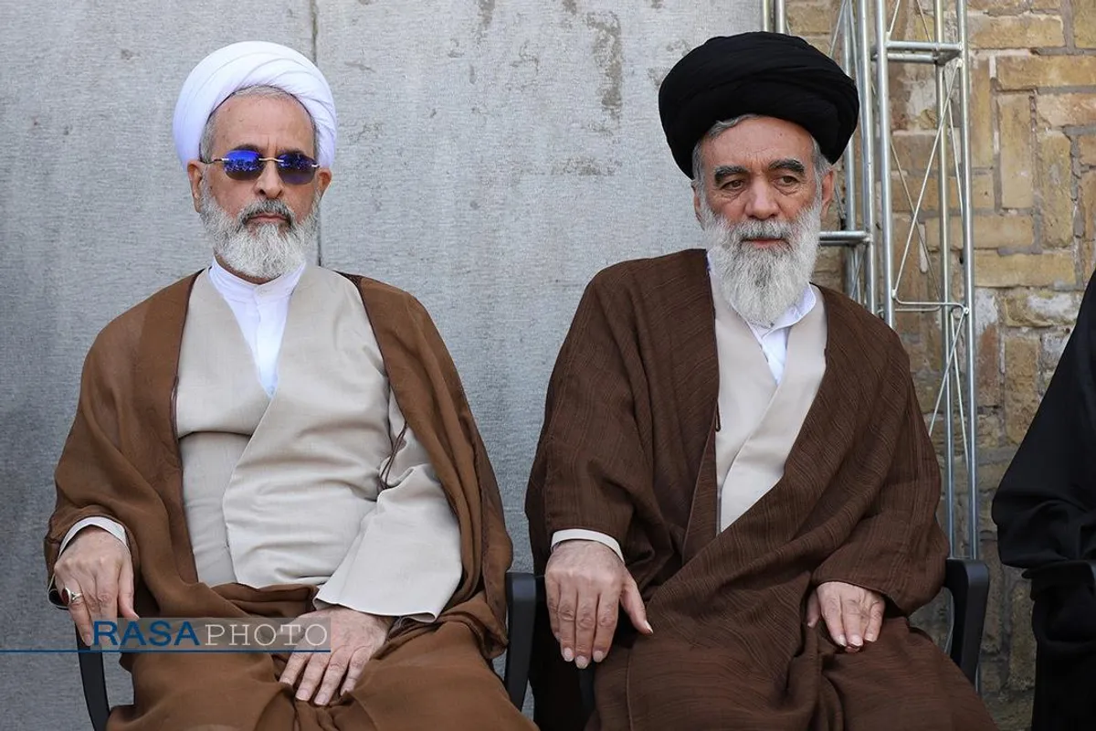 تجمع طلاب و فضلای حوزه در حمایت از عملیات مقتدرانه نیرو&zwnj;های مسلح -۲