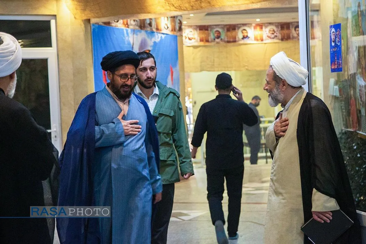 تجمع طلاب و فضلای استان کرمان در محکومیت جنایت تروریستی و گرامیداشت شهدای مظلوم این حادثه