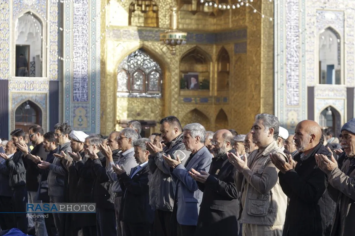 اقامه نماز عید سعید فطر در حرم مطهر رضوی