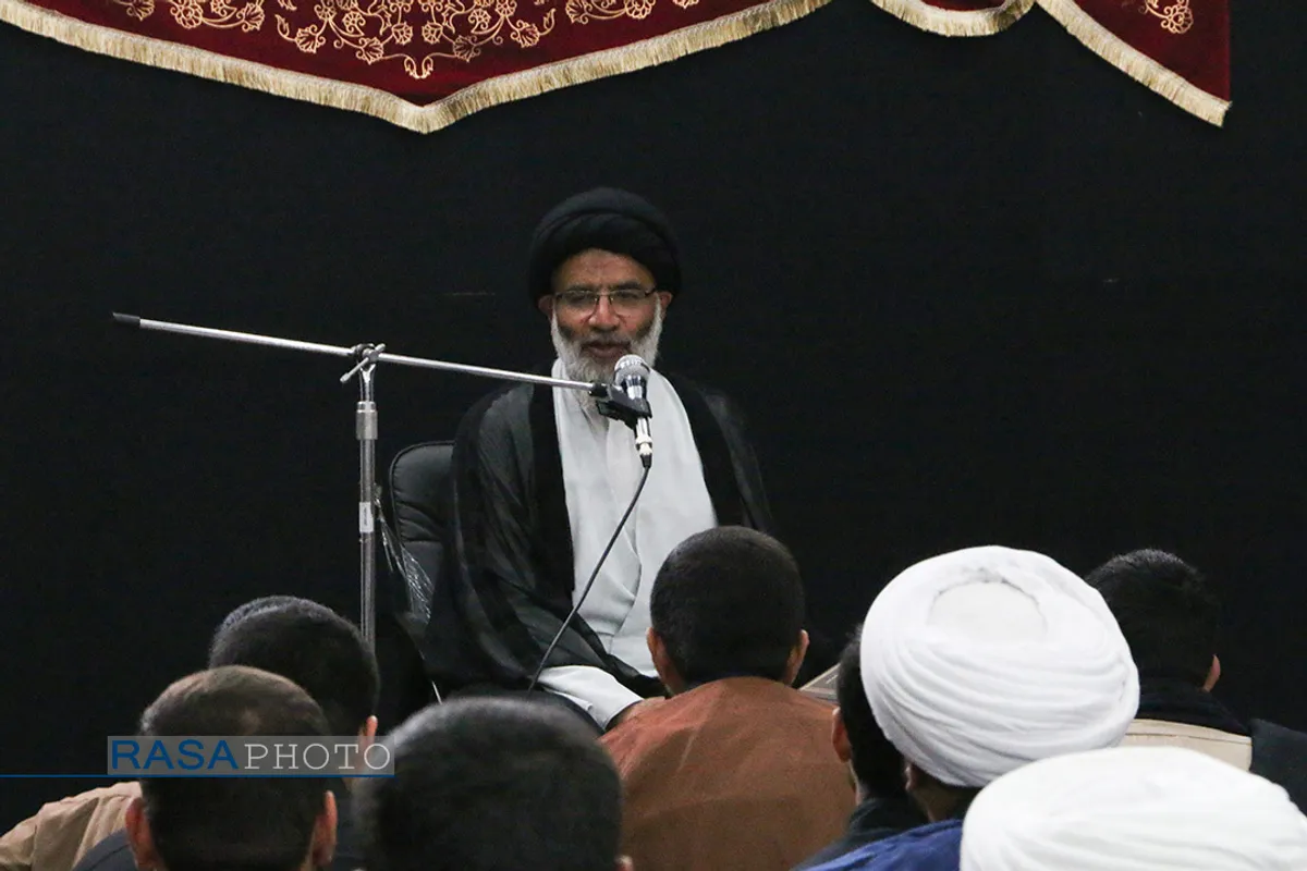 دیدار نماینده ولی فقیه در استان خوزستان با جمعی از طلاب اهواز