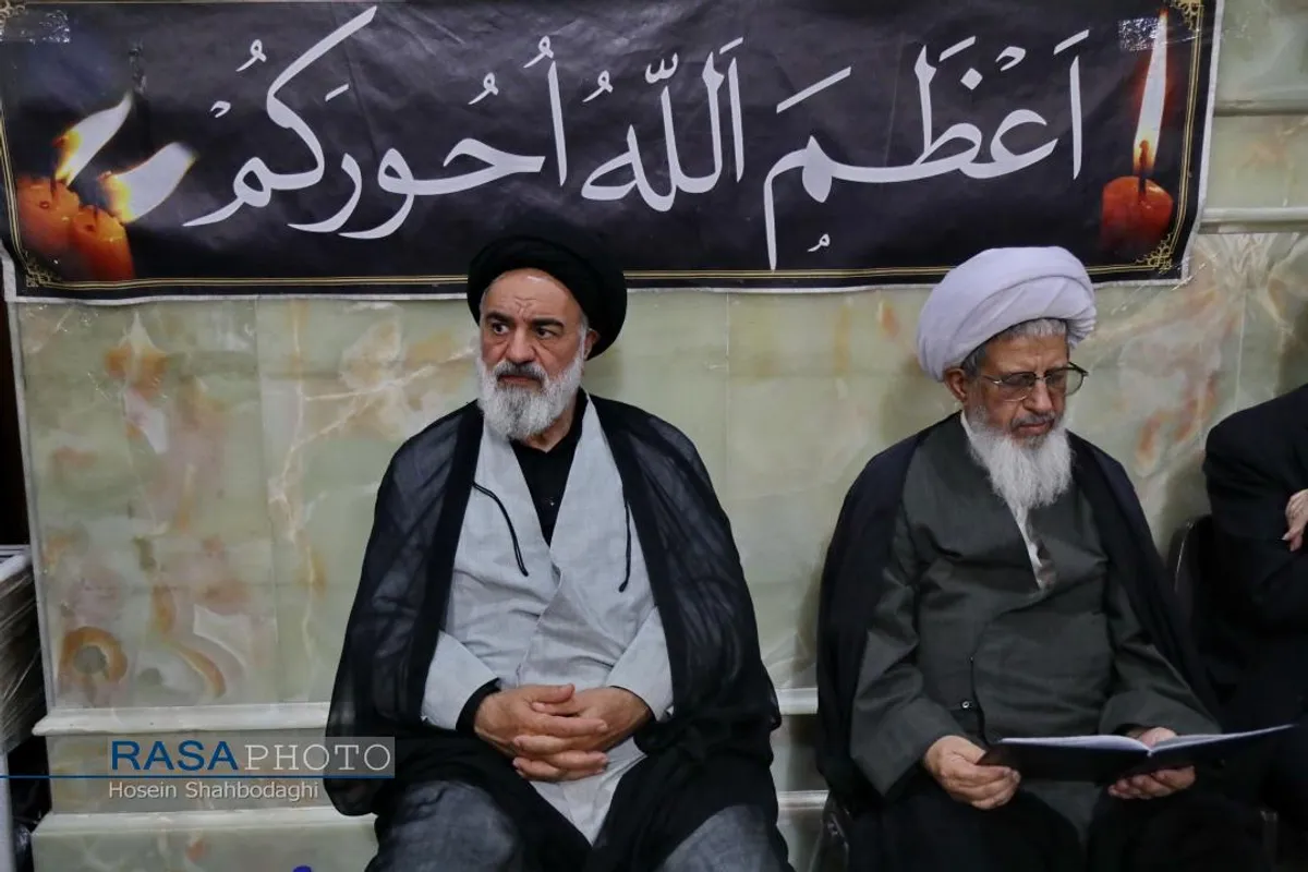 تشییع پیکر آیت&zwnj; الله نعیم آبادی در قم