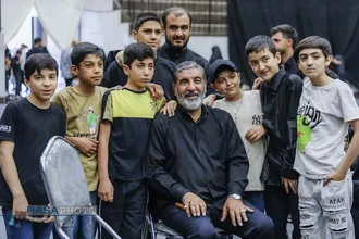 آئین سیاه پوشان عزای حسینی و رونمایی از اثر "اصحاب آخرالزمانی سید الشهدا (علیه السلام)"
