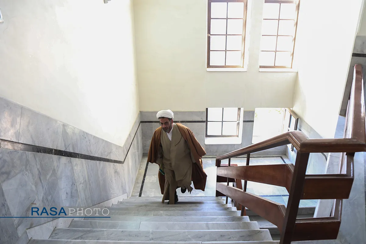 آیین رونمایی کتاب شرح نهج البلاغه متن بیانات حضرت آیت الله خامنه&zwnj;ای با سخنرانی آیت الله اعرافی مدیر حوزه علمیه