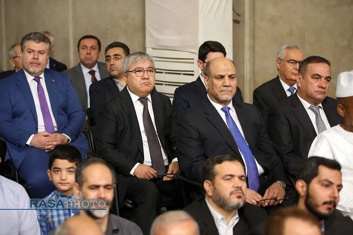 دیدار مسئولان نظام، سفرای کشور&zwnj;های اسلامی با رهبر انقلاب