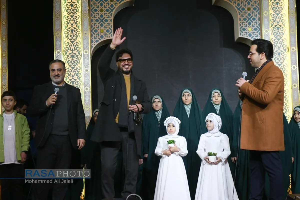 اجرای برنامه قرآنی محفل در مسجد مقدس جمکران