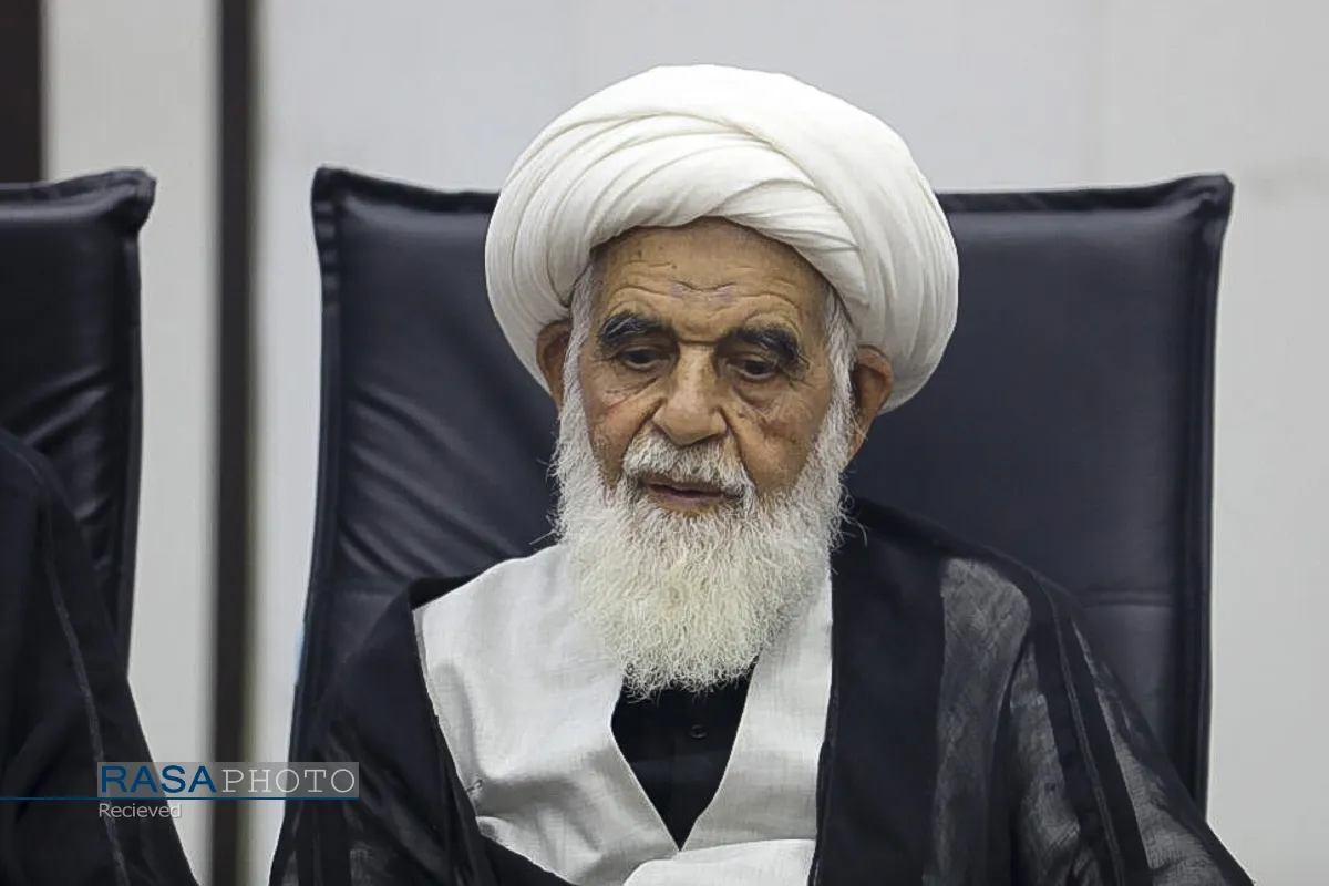 حضور رئیس قوه قضائیه در جلسه شورای عالی جامعه مدرسین حوزه علمیه قم

