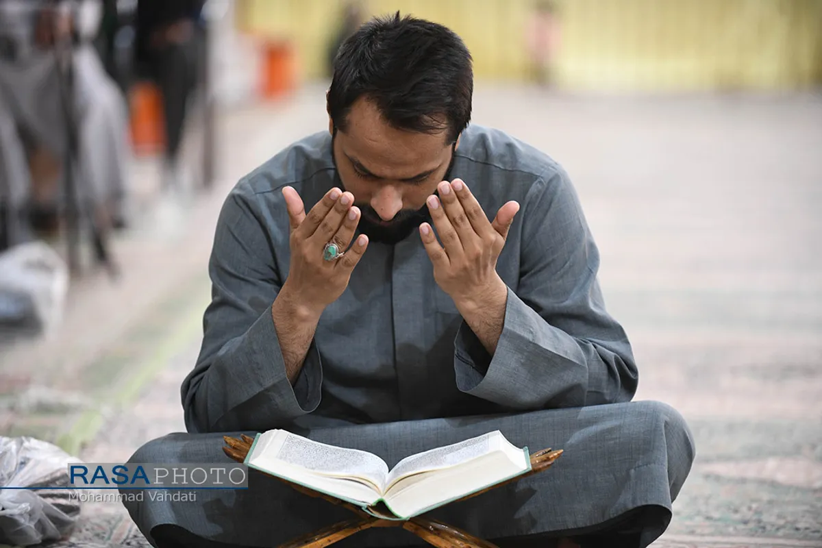 مراسم مناجات خوانی شب&zwnj;های ماه مبارک رمضان در مسجد امام حسن عسکری (ع)