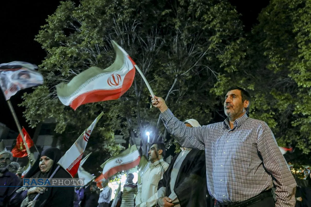 تجمع مردم قم خونخواهی امام شهید و بیعت با رهبر معظم انقلاب