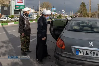ضد عفونی خودرو&zwnj;ها توسط طلاب و دانشجویان در شیراز