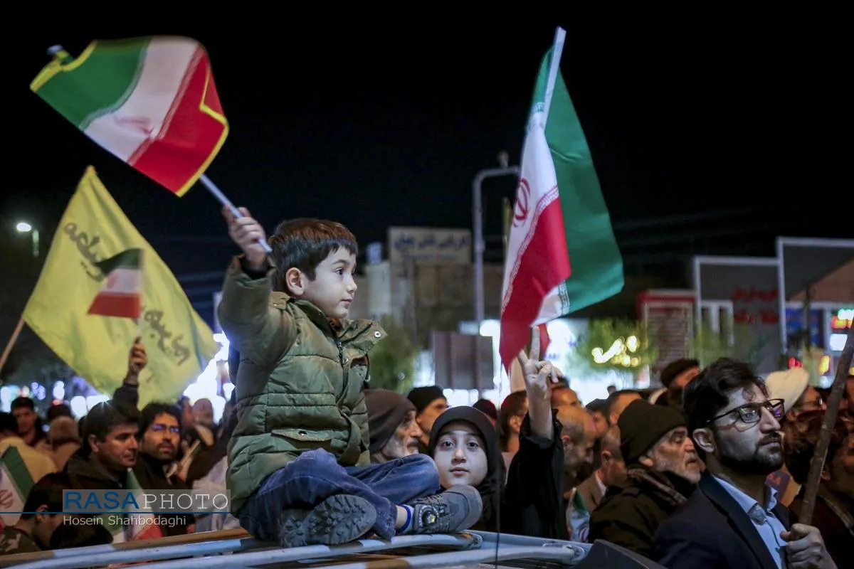 تجمع مردم انقلابی و ولایتمدار قم در حمایت از نظام مقدس اسلامی و محکومیت تجاوز دشمن آمریکایی و صهیونیستی به کشور