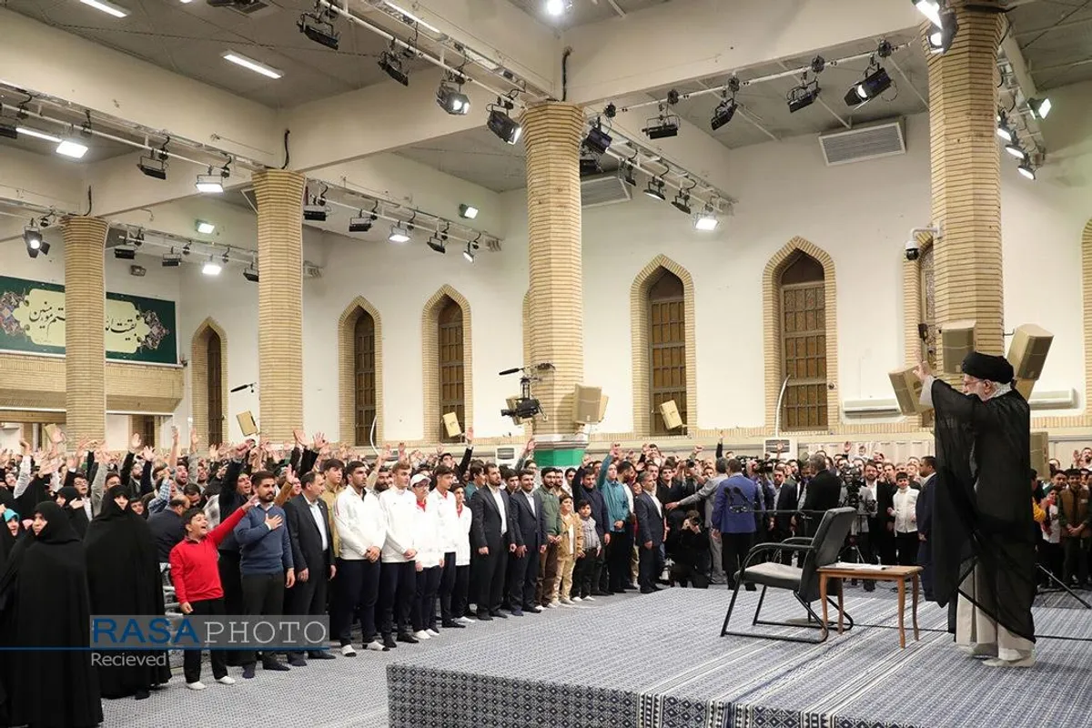 دیدار دانش&zwnj;آموزان و دانشجویان با رهبر انقلاب به&zwnj;مناسبت سالروز ۱۳ آبان