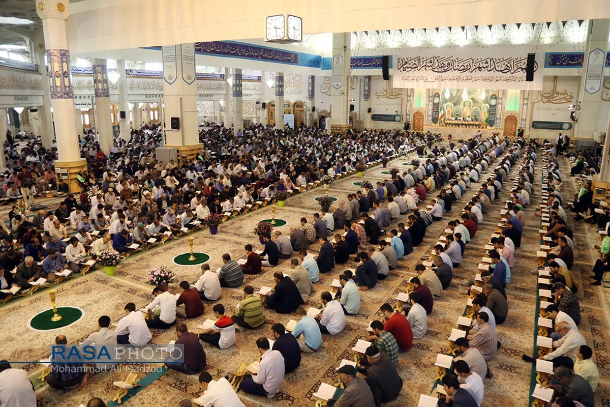 مراسم جزء خوانی قرآن کریم در حرم حضرت معصومه (سلام الله علیها)
