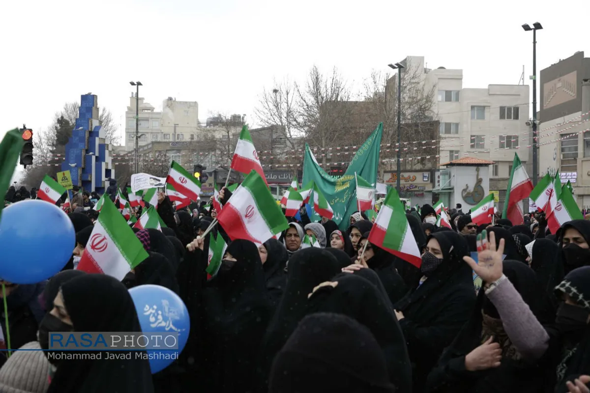 راهپیمایی عظیم مردم مشهد در سالروز یوم الله ۲۲ بهمن