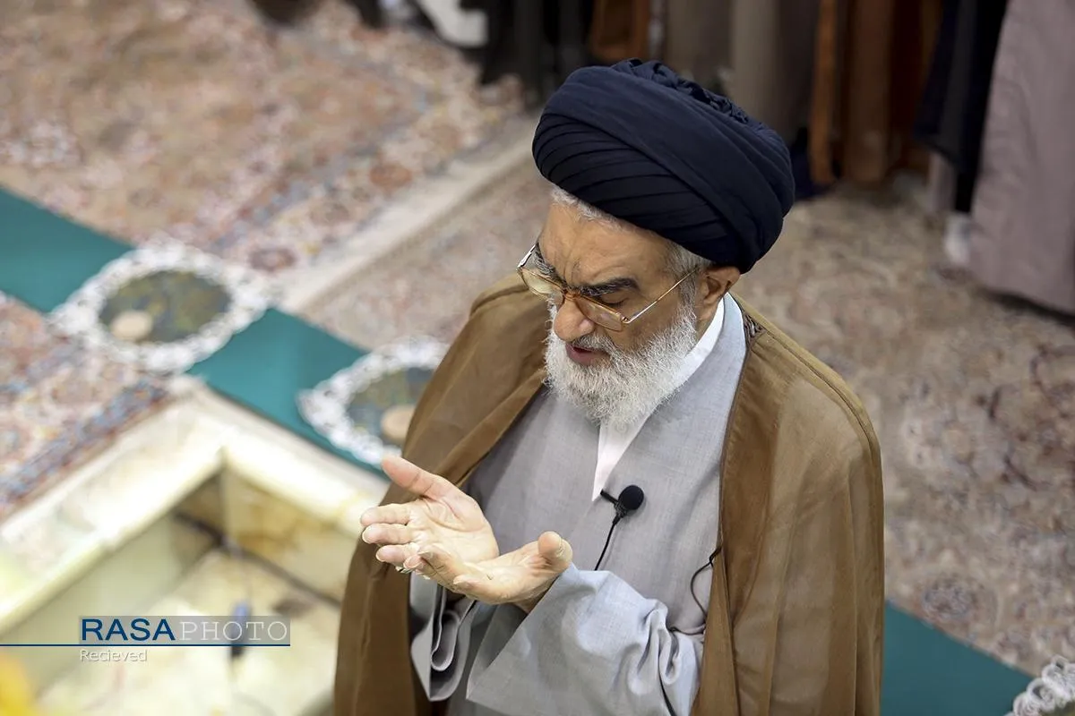 اقامه نماز عید سعید قربان در حرم حضرت معصومه (س)