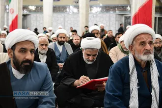 نشست صمیمی و عمومی رئیس مرکز خدمات حوزه&zwnj; های علمیه با طلاب