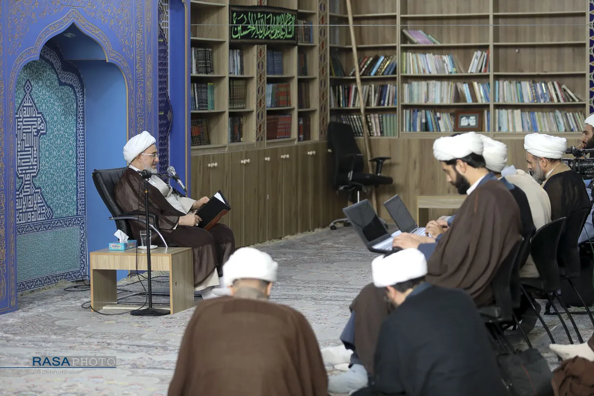 جلسه درس خارج آیت الله اراکی
