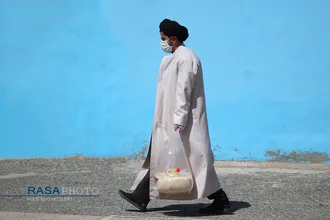 تهیه بسته&zwnj;های معیشتی توسط حوزه علمیه امام حسن مجتبی(ع) بیرجند