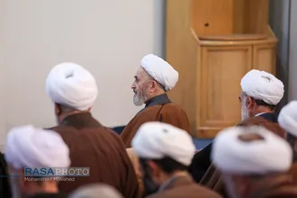 رونمایی از تازه&zwnj;های نشر گلشن ابرار توسط حضرت آیت الله سبحانی