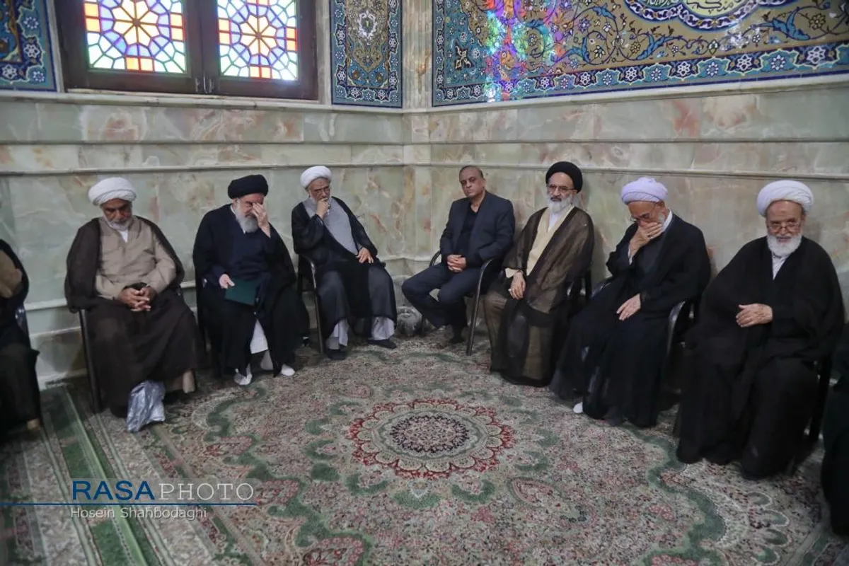 تشییع پیکر آیت&zwnj; الله نعیم آبادی در قم