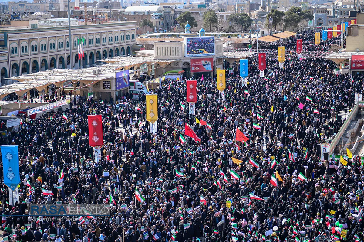 راهپیمایی باشکوه مردم قم در جشن پیروزی انقلاب