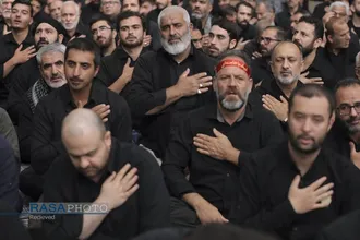 مراسم عزاداری شام غریبان حسینی (علیه&zwnj;السلام) در حسینیه امام خمینی (ره)