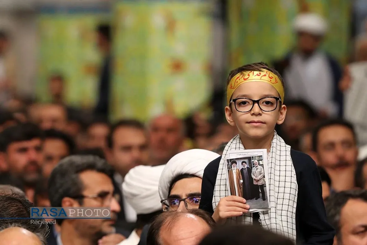دیدار معلمان با رهبر معظم انقلاب