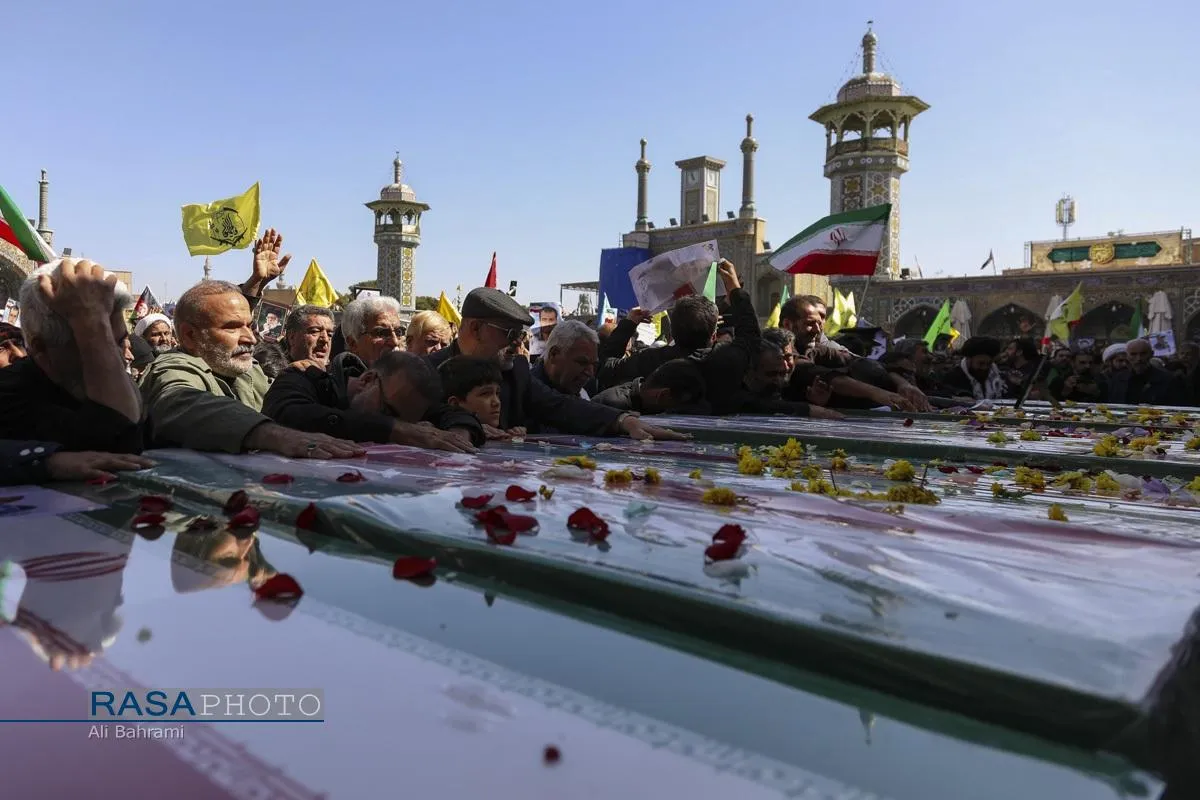 تشییع 13 شهید حملات اخیر دشمن در قم
