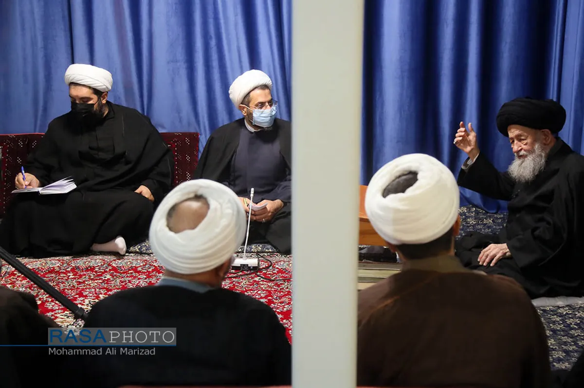 دیدار معاون سازمان اوقاف با حضرات آیات نوری همدانی و علوی گرگانی