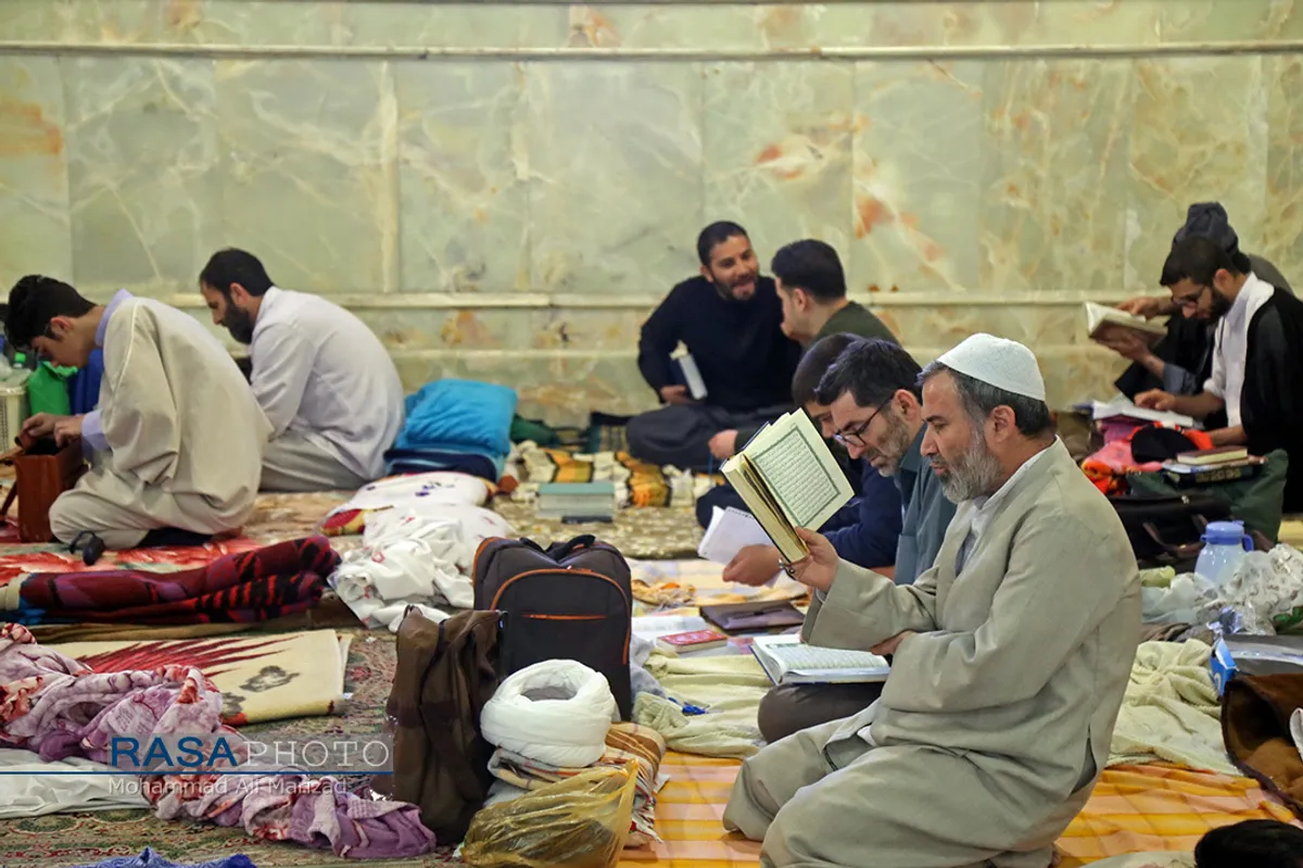 آیین معنوی اعتکاف در قم