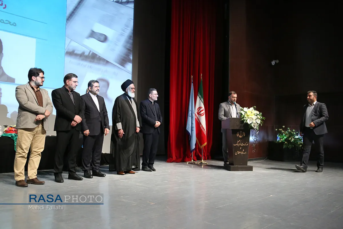 تجلیل از خبرنگاران خبرگزاری رسا در جشنواره مطبوعات دینی