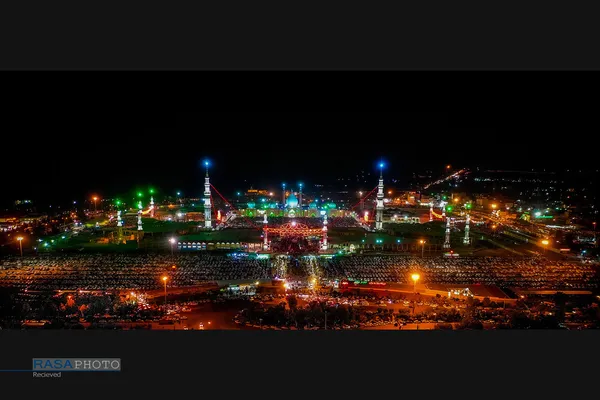 تصویری از حضور معنادار "عباد الله" در مسجد مقدس جمکران که در شب ۲۳ ماه مبارک رمضان ۱۴۰۲ به ثبت رسید.
