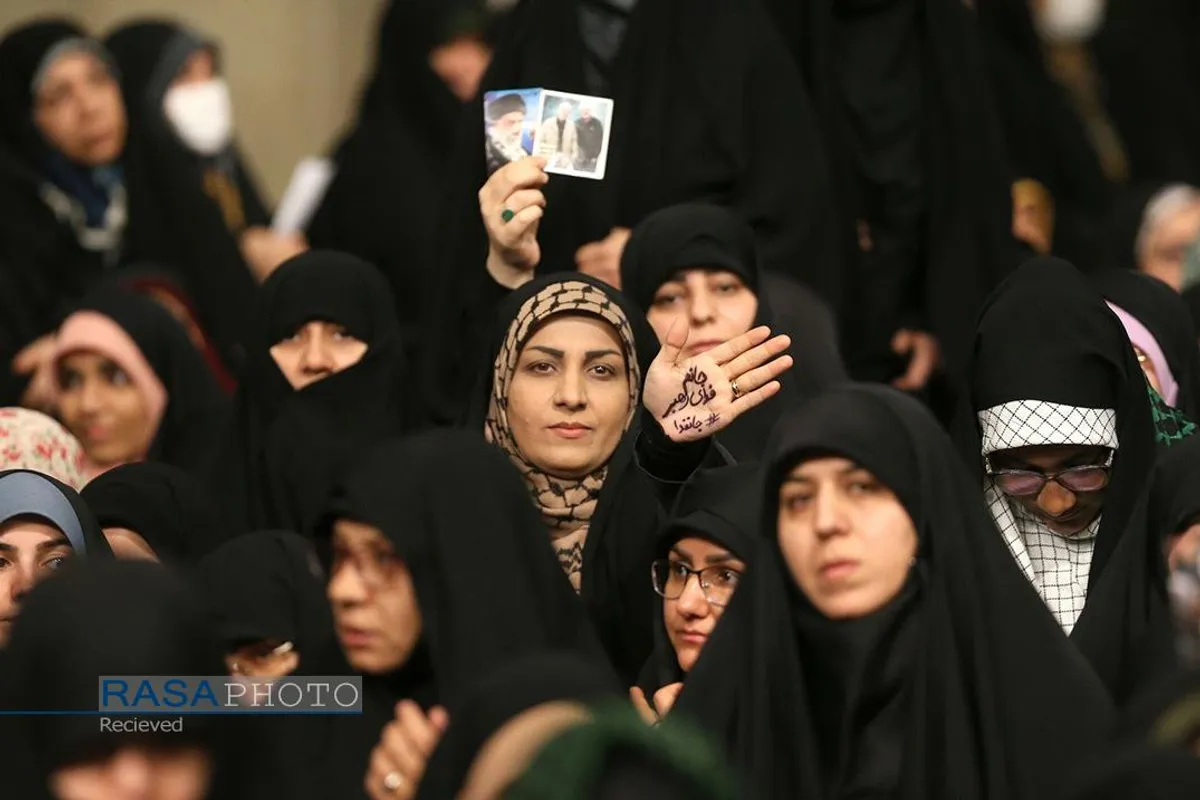 دیدار مداحان اهل&zwnj;بیت (علیهم&zwnj;السلام) با مقام معظم رهبری