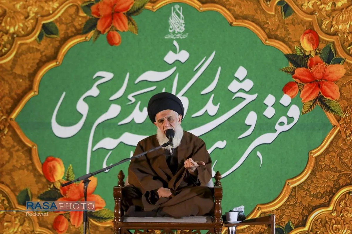 جشن ولادت حضرت علی بن موسی الرضا(ع) در آستان مقدس مسجد جمکران