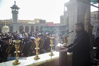 دسته عزاداری خادمان حرم کریمه اهل&zwnj;بیت (س) در روز شهادت حضرت امام موسی کاظم (علیه&zwnj;السلام)