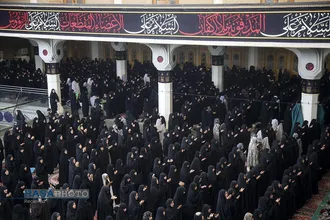 نماز جماعت و عزاداری ظهر عاشورای حسینی در قم
