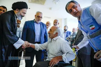 دیدار نماینده ولی&zwnj;فقیه در حج و زیارت با اعضای کاروان جانبازان در مدینه