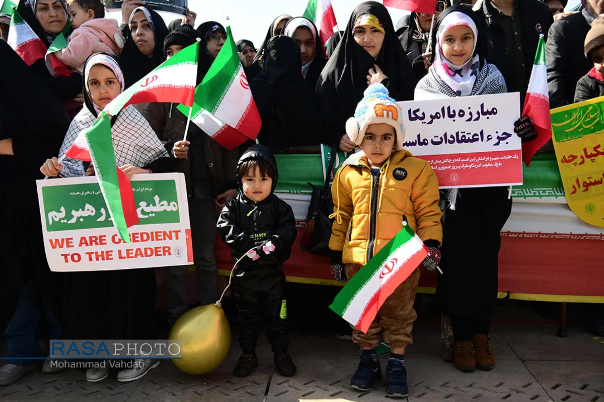 راهپیمایی باشکوه مردم قم در جشن پیروزی انقلاب