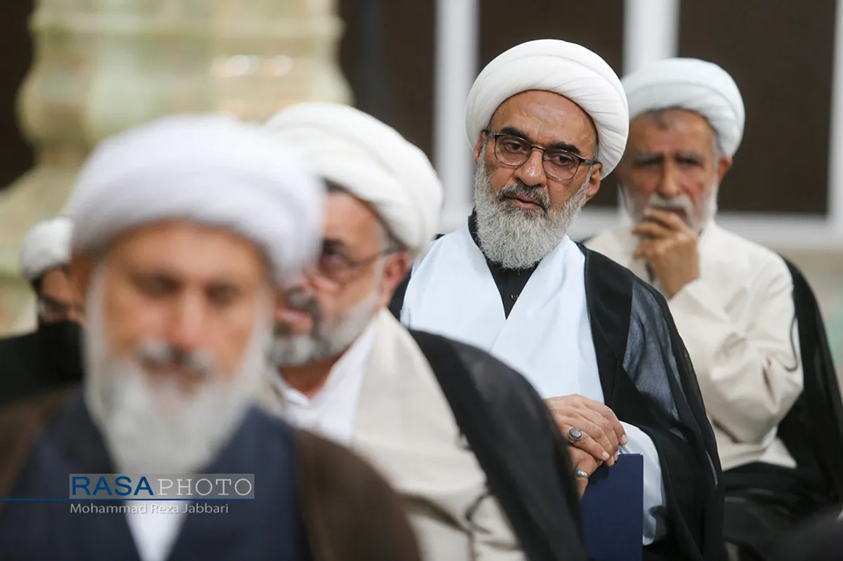 مراسم تشییع آیت الله دریاباری&lrm;&lrm;