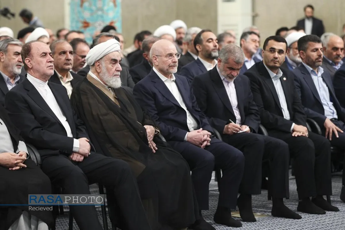 دیدار نمایندگان مجلس شورای اسلامی با رهبر معظم انقلاب