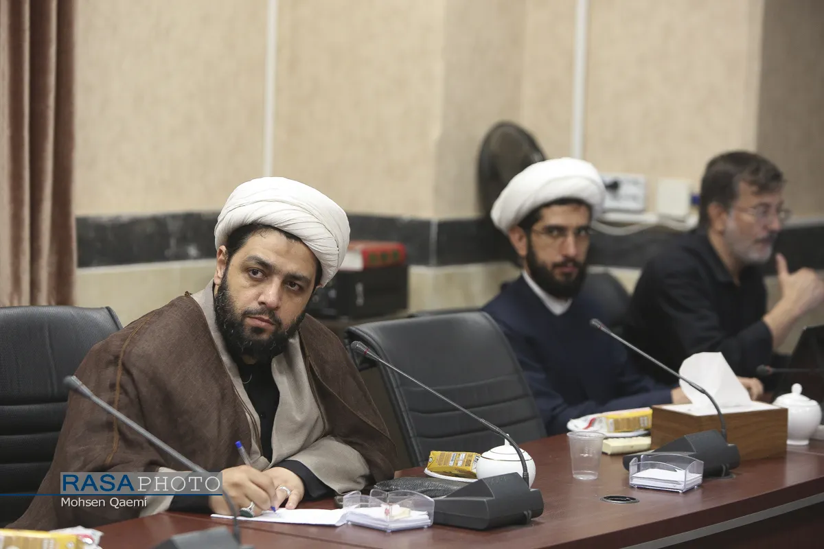 نشست &laquo;روایت و گفتمان خون&zwnj;خواهی امام شهید در بستر بازدارندگی رسانه&zwnj;ای&raquo;