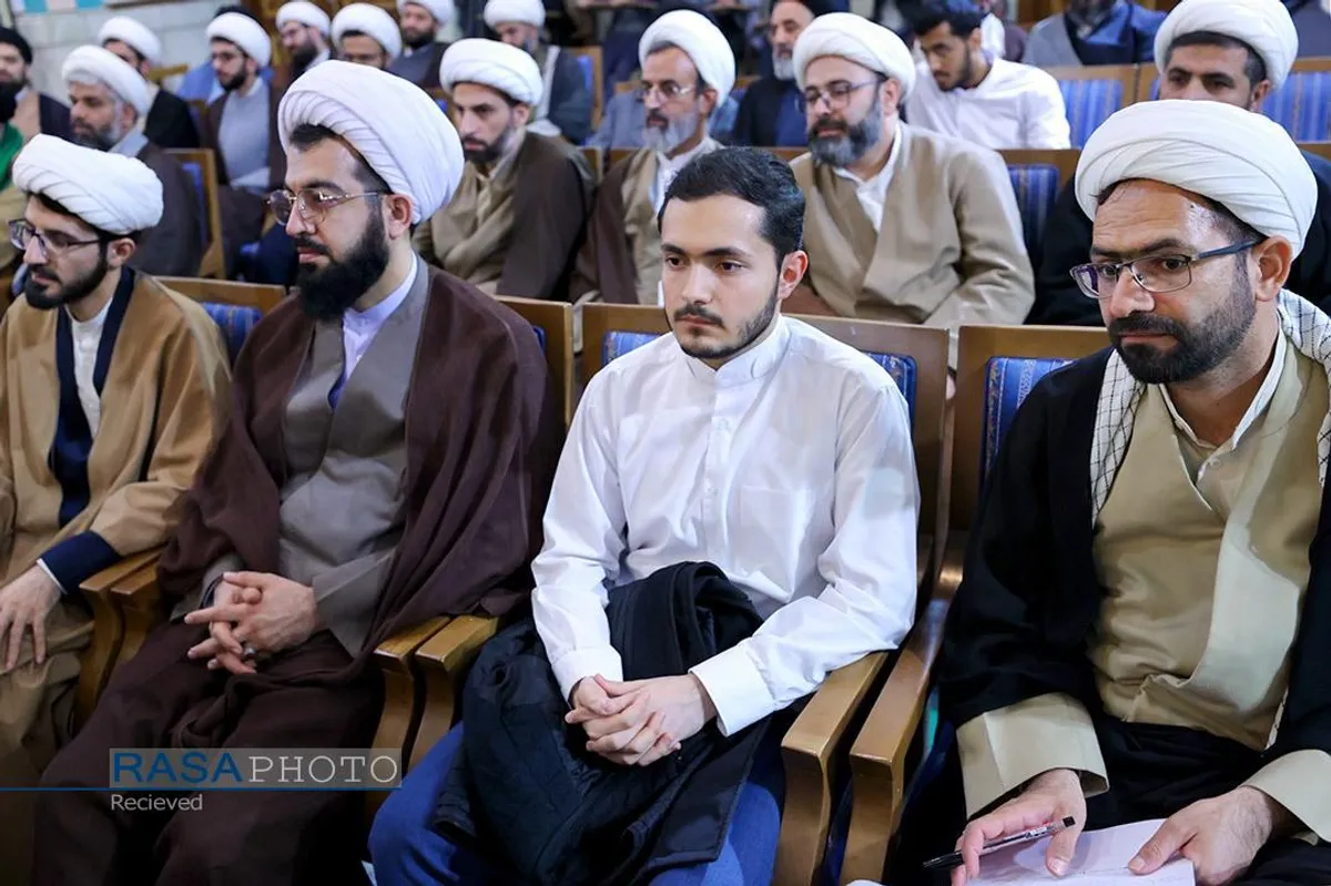نشست با جمعی از علما و روحانیون با رئیس جمهور