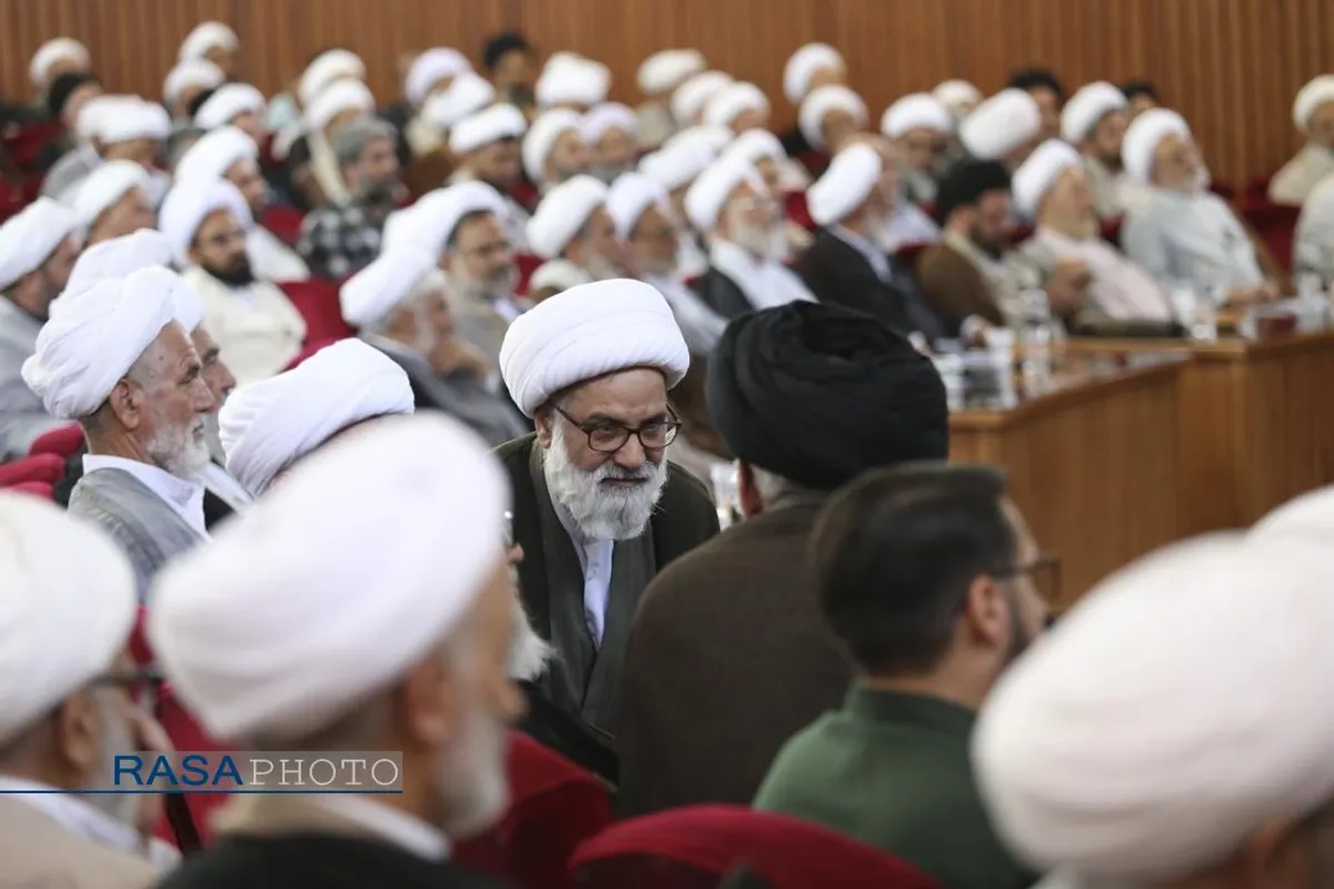 اولین اجلاسیه سراسری ایمان و&zwnj;امید امام خمینی (ره) در اندیشه امام خامنه&zwnj;ای