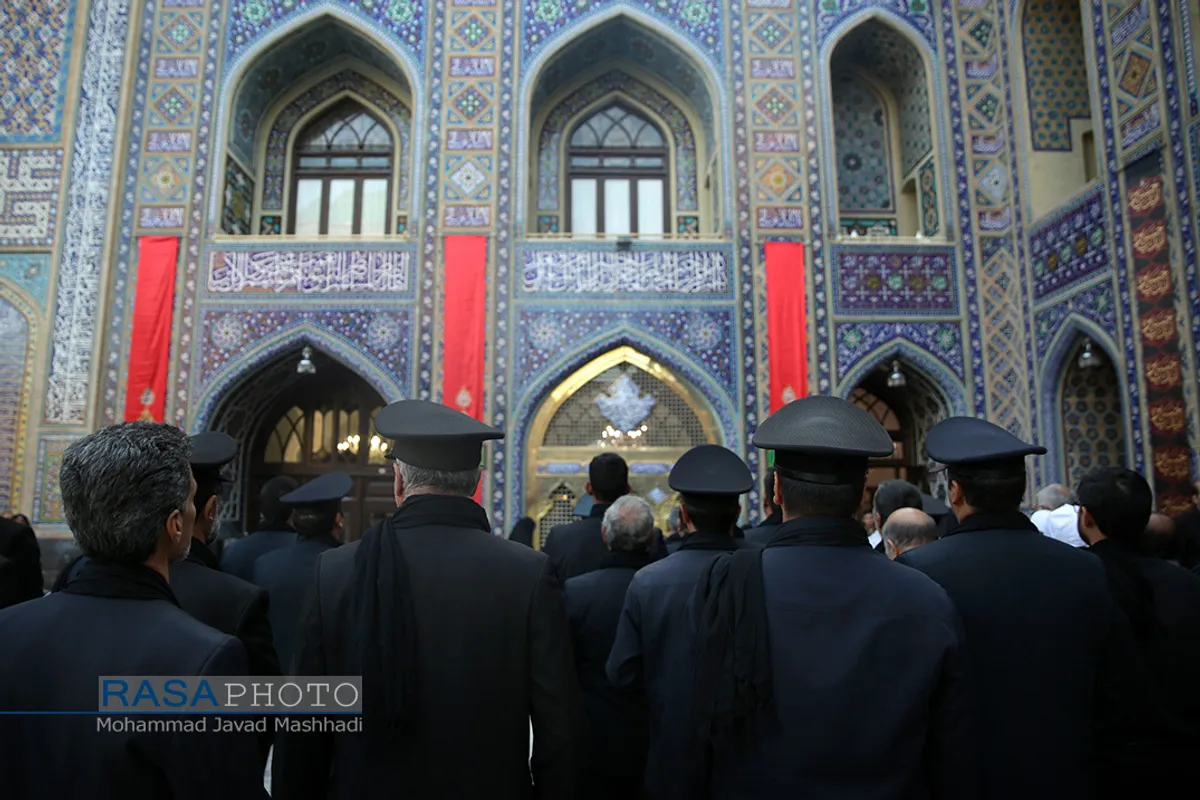 آیین سنتی صلات در حرم مطهر رضوی