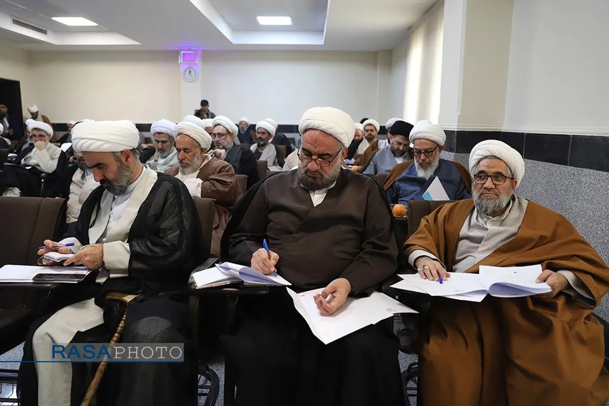 افتتاحییه کمیسیون&zwnj;های سیزدهمین اجلاسیه جامعه مدرسین حوزه علمیه با علما بلاد