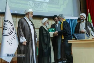 آیین رونمایی و آغاز برپایی جلسات درس اخلاق در مساجد استان قم با سخنرانی آیت الله شب زنده دار