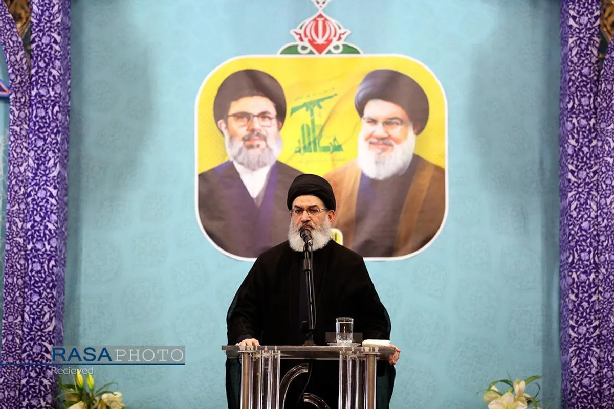 گرامیداشت فرماندهان شهید حزب&zwnj;الله در حرم بانوی کرامت