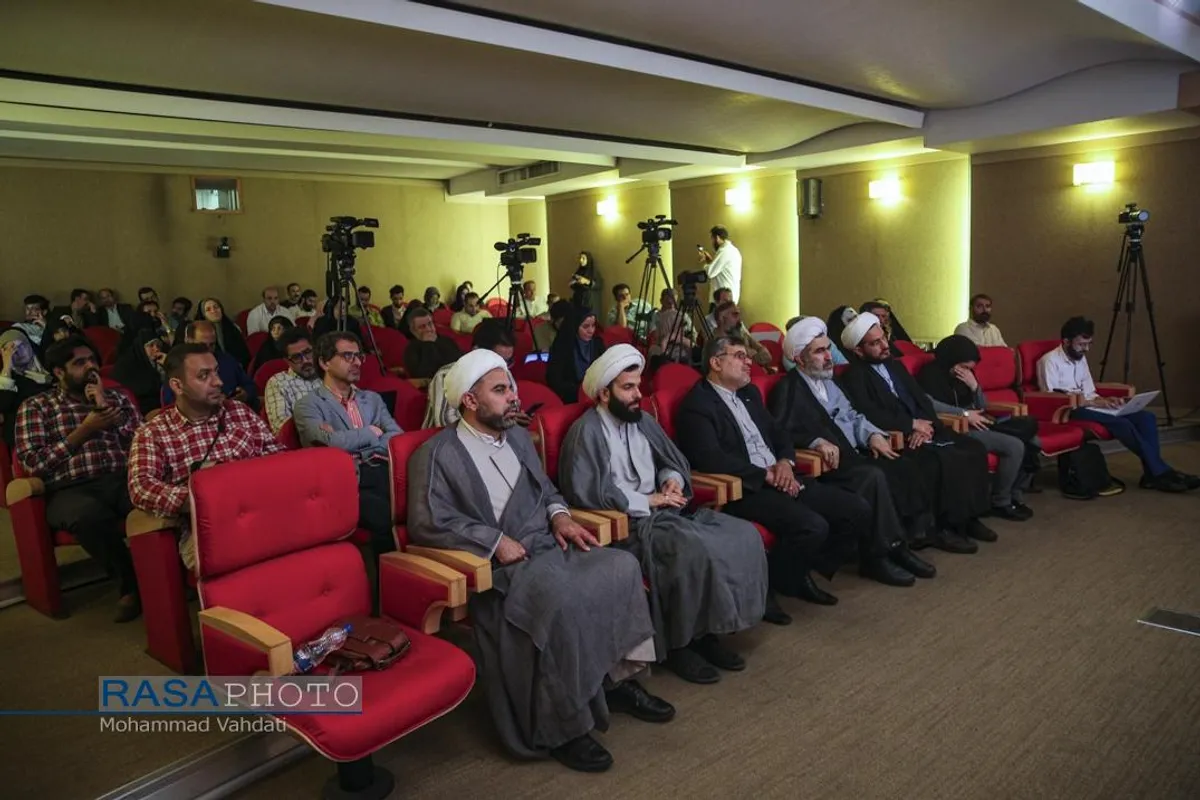 نشست خبری آیت الله اعرافی مدیر حوزه علمیه