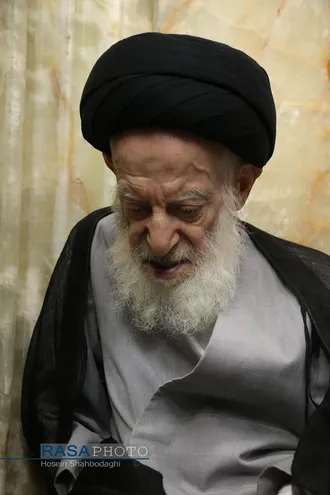 تشرف حضرت آیت الله شبیری زنجانی به حرم حضرت فاطمه معصومه (سلام&zwnj;الله&zwnj;علیها)