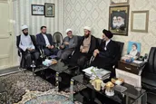 دیدار نماینده ولی‌فقیه در کاشان با مدیر گروه‌های جهادی حوزه‌